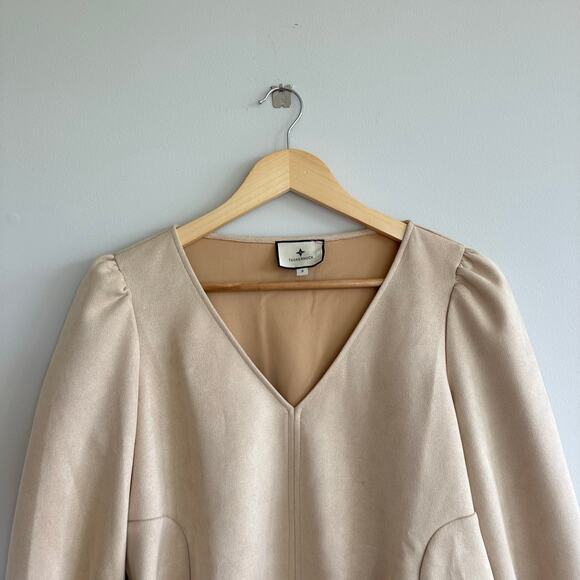 Tuckernuck Bone Suede Easton V-Neck Ruffles 3/4 Sleeve Blouse Cream S - Picture 5 of 10